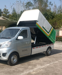 2.7t Pure Electric Small Dump Garbage Truck Side Working