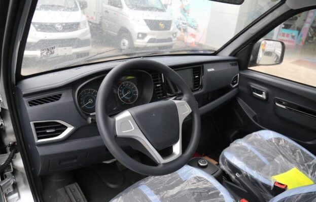 V1 2.8T 3.2-meter single-row pure electric flatbed micro-truck
