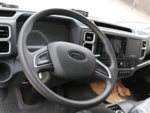 Isuzu EVM100 4.5T 4.015-meter single-row pure electric refrigerated truck
