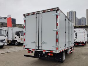 Dongfeng Huashen T17 4.5Ton 4.1 Metre Tek Sıralı Saf Elektrikli Van Hafif Kamyon