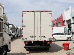 Xingzhi H8M 4.5Ton 4.15Meter Single-Row Methanol Plug-In Extended-Range Hybrid Van Light-Duty Truck