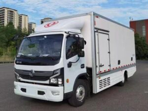 Dongfeng 9 Tons Eletric Refrigerated Truck