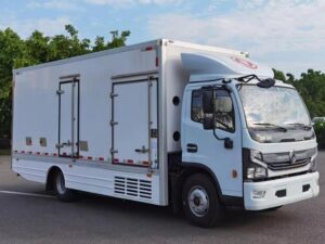 Dongfeng 9 Tons Eletric Refrigerated Truck