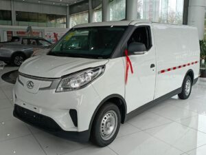 SAIC 2.7 Tons Eletric Dry Van Truck