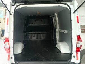 SAIC 2.7 Tons Eletric Dry Van Truck