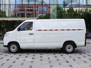 Qiwei 2.7 ტონა ელექტრო მშრალი ვან სატვირთო
